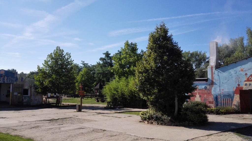 ZOOPARK Zelčín Villa Mělník Exterior foto